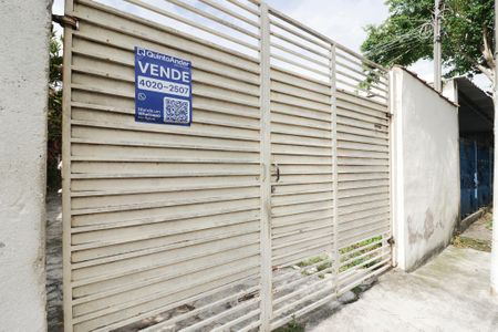 Casa à venda com 270m², 2 quartos e 6 vagasFachada - Placa
