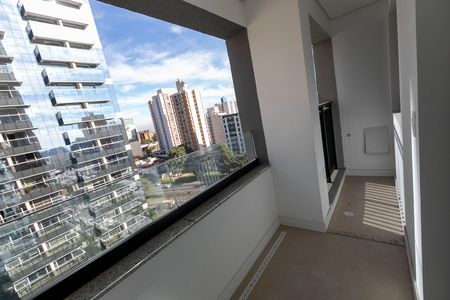 Apartamento à venda com 46m², 1 quarto e 1 vaga Apartamento à venda com 46m², 1 quarto e 1 vagaVaranda do Studio