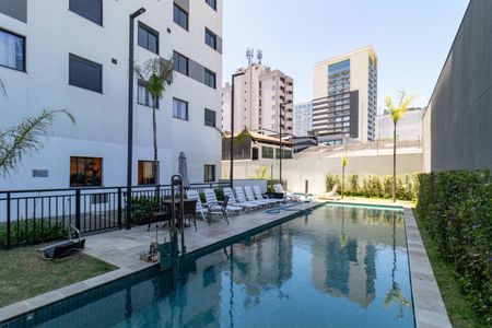 Apartamento à venda com 33m², 2 quartos e sem vagaÁrea comum - Piscina