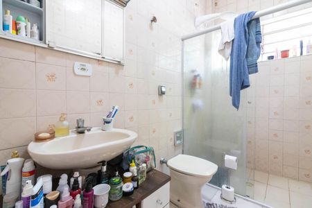 Casa à venda com 107m², 2 quartos e 2 vagasBanheiro