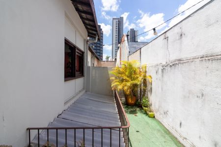 Casa à venda com 107m², 2 quartos e 2 vagasQuintal