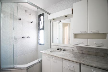 Apartamento para alugar com 110m², 3 quartos e 2 vagasBanheiro da Suíte