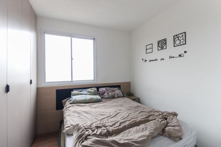 Quarto 1 de apartamento para alugar com 2 quartos, 34m² em Vila Carmosina, São Paulo