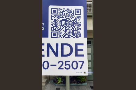 Apartamento à venda com 134m², 3 quartos e 2 vagas Apartamento à venda com 134m², 3 quartos e 2 vagasPlaquinha