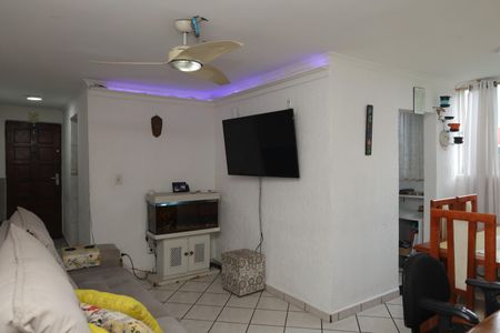 Apartamento à venda com 72m², 2 quartos e 2 vagasSala