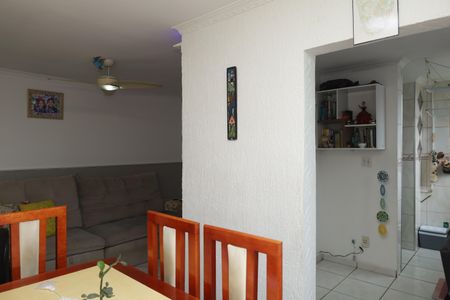 Apartamento à venda com 72m², 2 quartos e 2 vagasSala