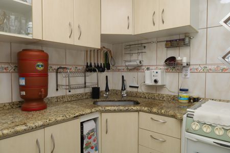 Apartamento à venda com 72m², 2 quartos e 2 vagasCozinha