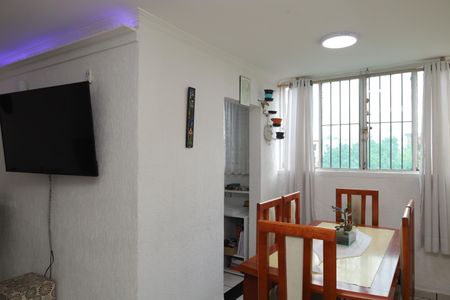 Apartamento à venda com 72m², 2 quartos e 2 vagasSala