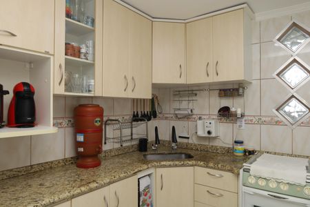 Apartamento à venda com 72m², 2 quartos e 2 vagasCozinha