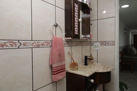 Apartamento à venda com 72m², 2 quartos e 2 vagasBanheiro