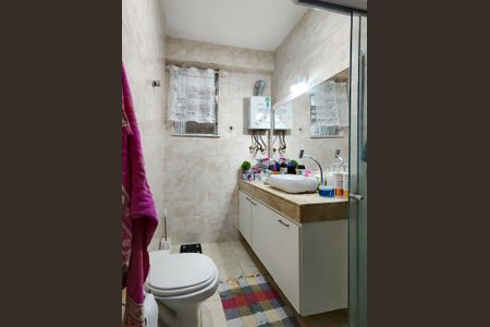 Apartamento à venda com 93m², 2 quartos e 1 vaga Apartamento à venda com 93m², 2 quartos e 1 vagaBanheiro Corredor