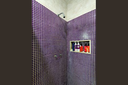 Apartamento à venda com 93m², 2 quartos e 1 vaga Apartamento à venda com 93m², 2 quartos e 1 vagaBanheiro Corredor