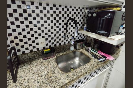 Apartamento à venda com 93m², 2 quartos e 1 vaga Apartamento à venda com 93m², 2 quartos e 1 vagaCozinha
