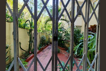 Apartamento à venda com 93m², 2 quartos e 1 vaga Apartamento à venda com 93m², 2 quartos e 1 vagaVista do Quarto 2