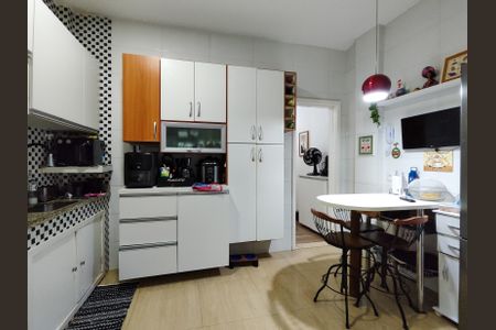 Apartamento à venda com 93m², 2 quartos e 1 vaga Apartamento à venda com 93m², 2 quartos e 1 vagaCozinha