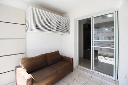 Apartamento para alugar com 69m², 2 quartos e 1 vagaVaranda