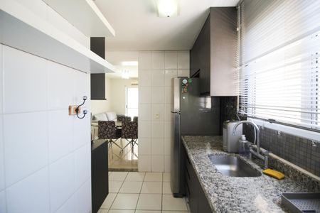 Apartamento para alugar com 69m², 2 quartos e 1 vagaCozinha