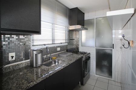Apartamento para alugar com 69m², 2 quartos e 1 vagaCozinha