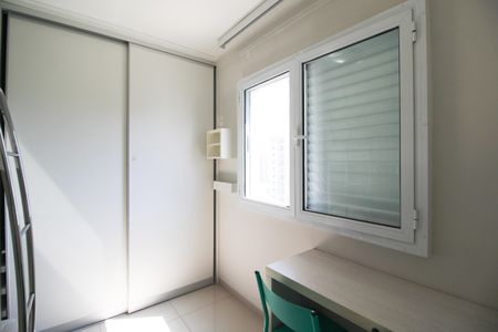 Apartamento para alugar com 69m², 2 quartos e 1 vagaQuarto
