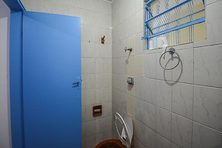 Casa para alugar com 70m², 2 quartos e 1 vaga Casa para alugar com 70m², 2 quartos e 1 vagaBanheiro