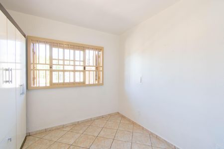 Quarto 1 de apartamento para alugar com 1 quarto, 33m² em Niterói, Canoas