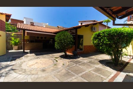 Casa à venda com 360m², 3 quartos e 3 vagas