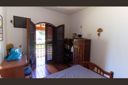 Casa à venda com 360m², 3 quartos e 3 vagas