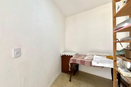 Casa à venda com 210m², 3 quartos e 2 vagasQuarto de Serviço