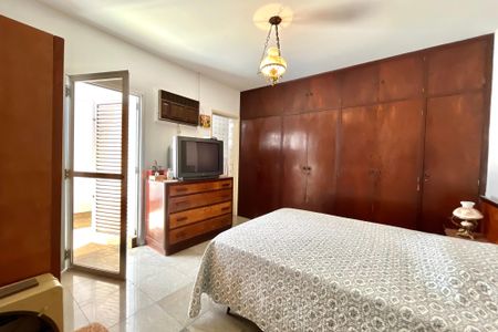 Casa à venda com 210m², 3 quartos e 2 vagasSuite 1