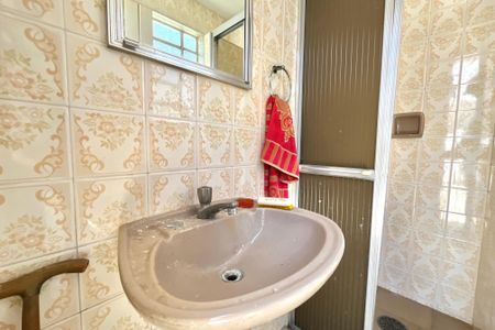 Casa à venda com 210m², 3 quartos e 2 vagasBanheiro de serviço