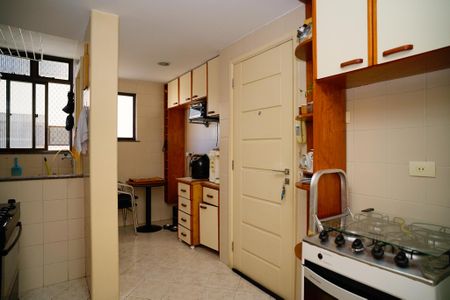 Apartamento à venda com 93m², 2 quartos e 1 vagaCozinha