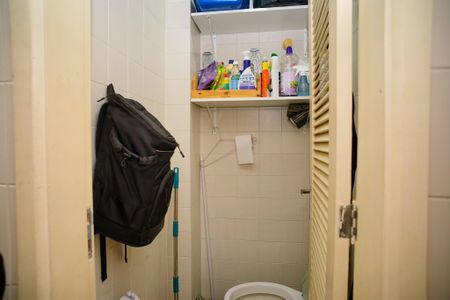 Apartamento à venda com 93m², 2 quartos e 1 vagaBanheiro de serviço