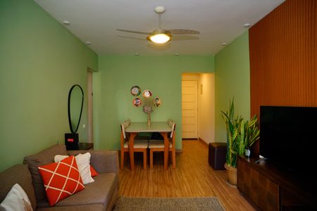 Sala de apartamento à venda com 2 quartos, 93m² em Santa Rosa, Niterói