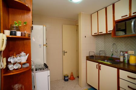 Apartamento à venda com 93m², 2 quartos e 1 vagaCozinha
