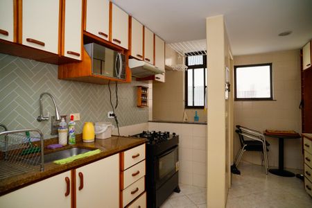 Apartamento à venda com 93m², 2 quartos e 1 vagaCozinha