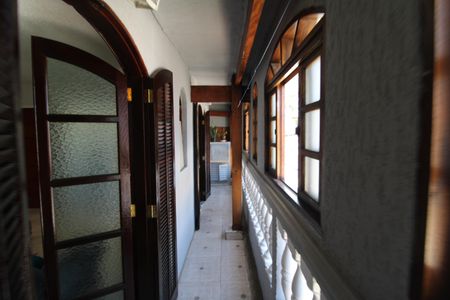 Casa à venda com 220m², 4 quartos e 2 vagasSala - Corredor