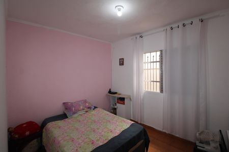 Casa à venda com 220m², 4 quartos e 2 vagasQuarto 1