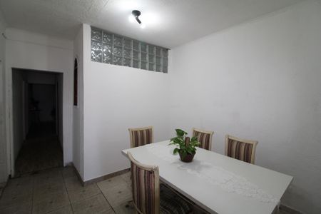 Casa à venda com 220m², 4 quartos e 2 vagasCozinha / Sala de Jantar