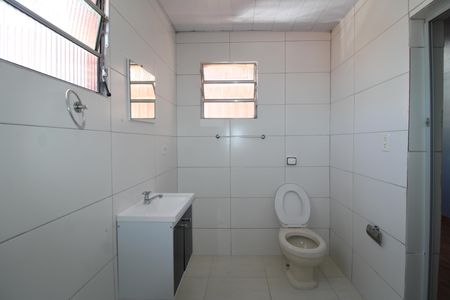 Casa à venda com 220m², 4 quartos e 2 vagasÁrea de Serviço - Banheiro