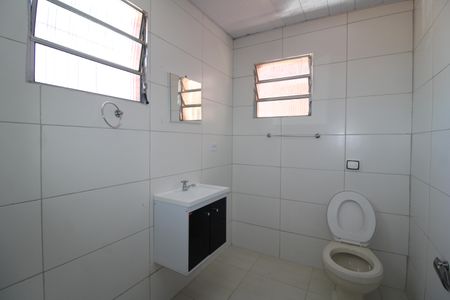 Casa à venda com 220m², 4 quartos e 2 vagasÁrea de Serviço - Banheiro