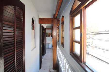 Casa à venda com 220m², 4 quartos e 2 vagasSala - Corredor