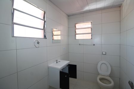 Casa à venda com 220m², 4 quartos e 2 vagasÁrea de Serviço - Banheiro