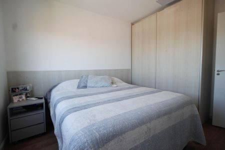 Apartamento à venda com 80m², 2 quartos e 2 vagasQuarto 3