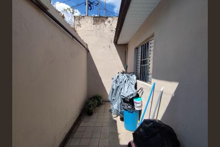 Casa para alugar com 65m², 1 quarto e 1 vagaQuintal