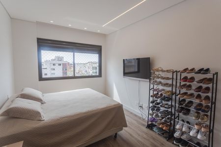 Apartamento à venda com 143m², 4 quartos e 3 vagas Apartamento à venda com 143m², 4 quartos e 3 vagasSuíte 1