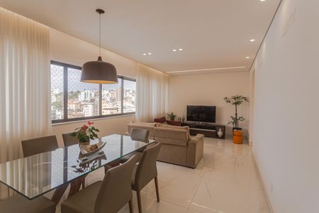 Sala de apartamento à venda com 4 quartos, 143m² em Cidade Nova, Belo Horizonte