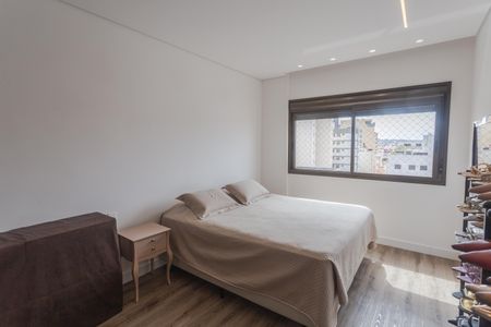 Apartamento à venda com 143m², 4 quartos e 3 vagas Apartamento à venda com 143m², 4 quartos e 3 vagasSuíte 1