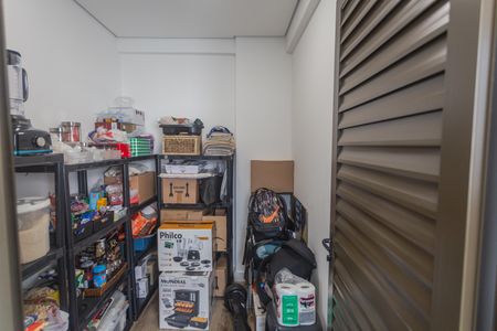 Apartamento à venda com 143m², 4 quartos e 3 vagas Apartamento à venda com 143m², 4 quartos e 3 vagasQuarto de Serviço/Despensa