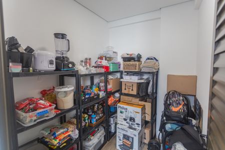 Apartamento à venda com 143m², 4 quartos e 3 vagas Apartamento à venda com 143m², 4 quartos e 3 vagasQuarto de Serviço/Despensa