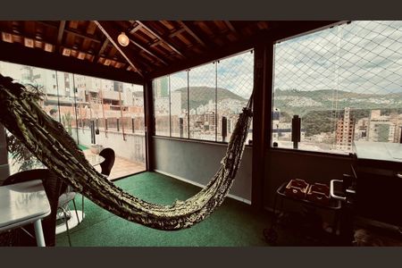 Apartamento à venda com 190m², 4 quartos e 2 vagasCobertura